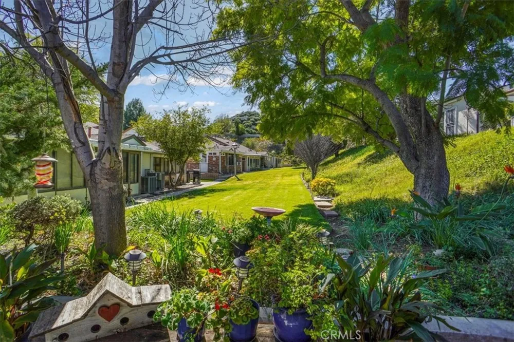 19334 Oak Crossing Newhall, CA 91321