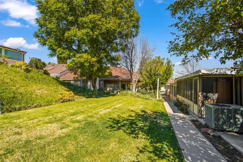 19334 Oak Crossing Newhall, CA 91321