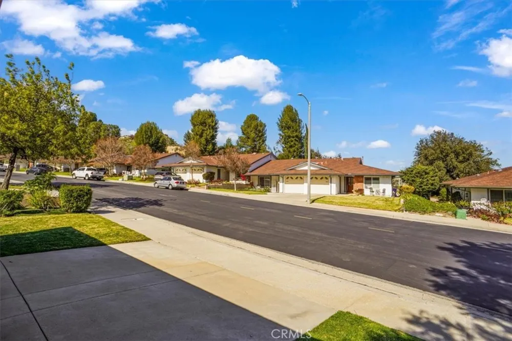 19334 Oak Crossing Newhall, CA 91321