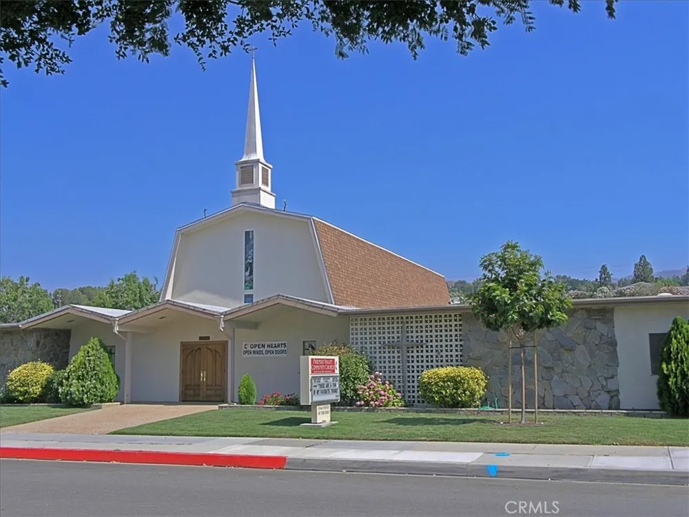19334 Oak Crossing Newhall, CA 91321