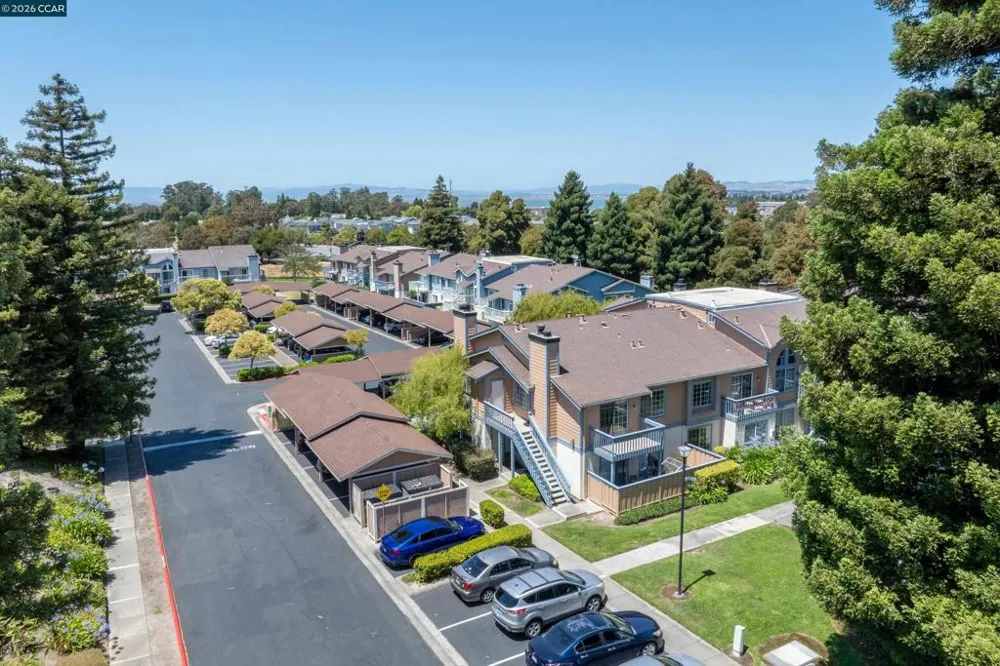 15 Glenwood Hercules, CA 94547