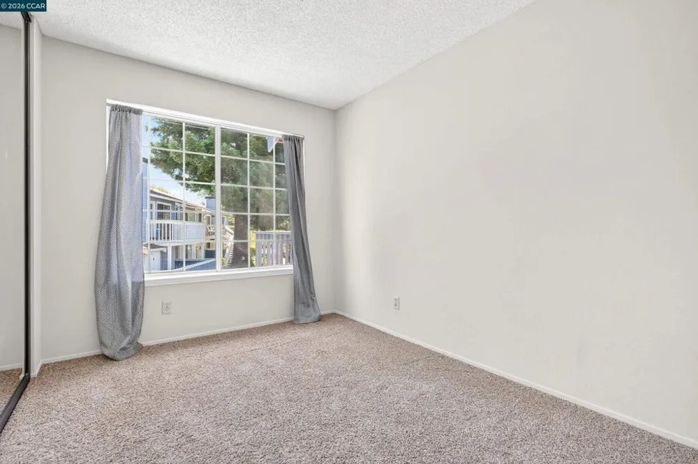 15 Glenwood Hercules, CA 94547
