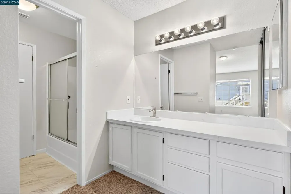 15 Glenwood Hercules, CA 94547