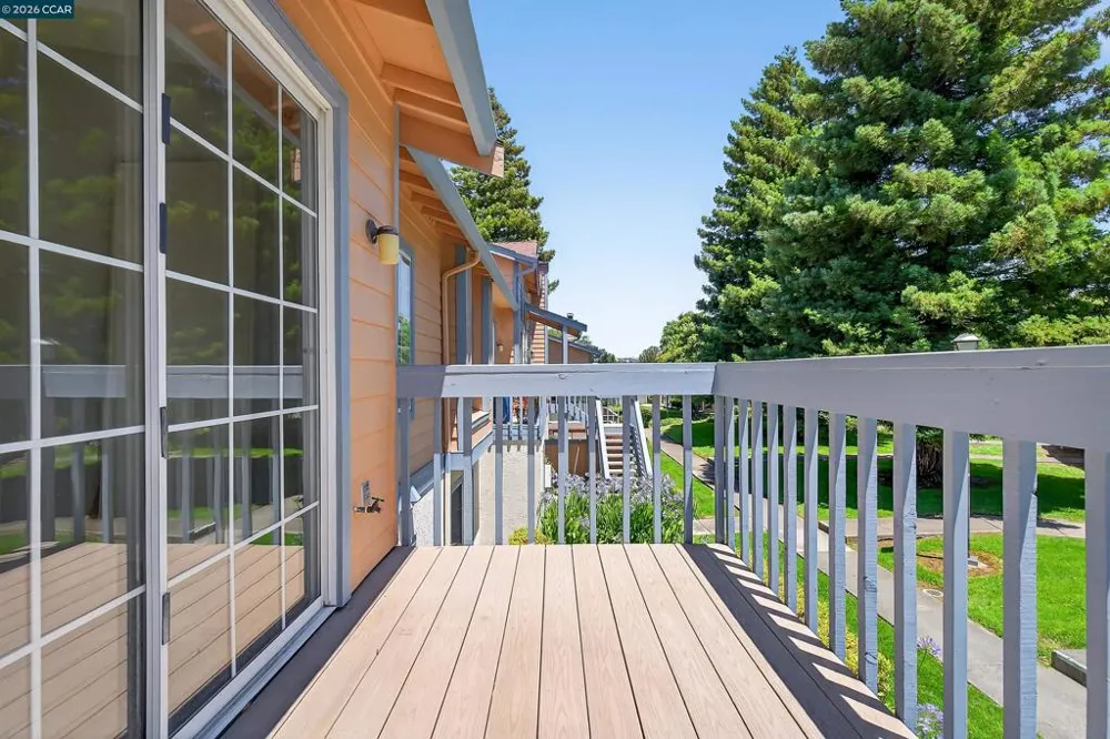15 Glenwood Hercules, CA 94547