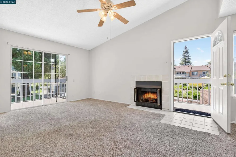 15 Glenwood Hercules, CA 94547