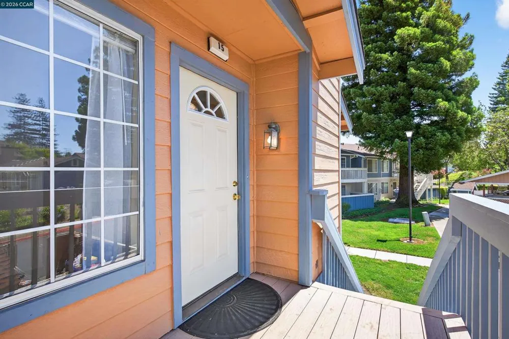 15 Glenwood Hercules, CA 94547