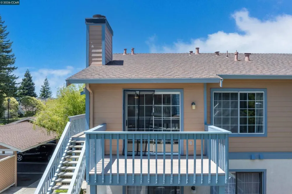 15 Glenwood Hercules, CA 94547
