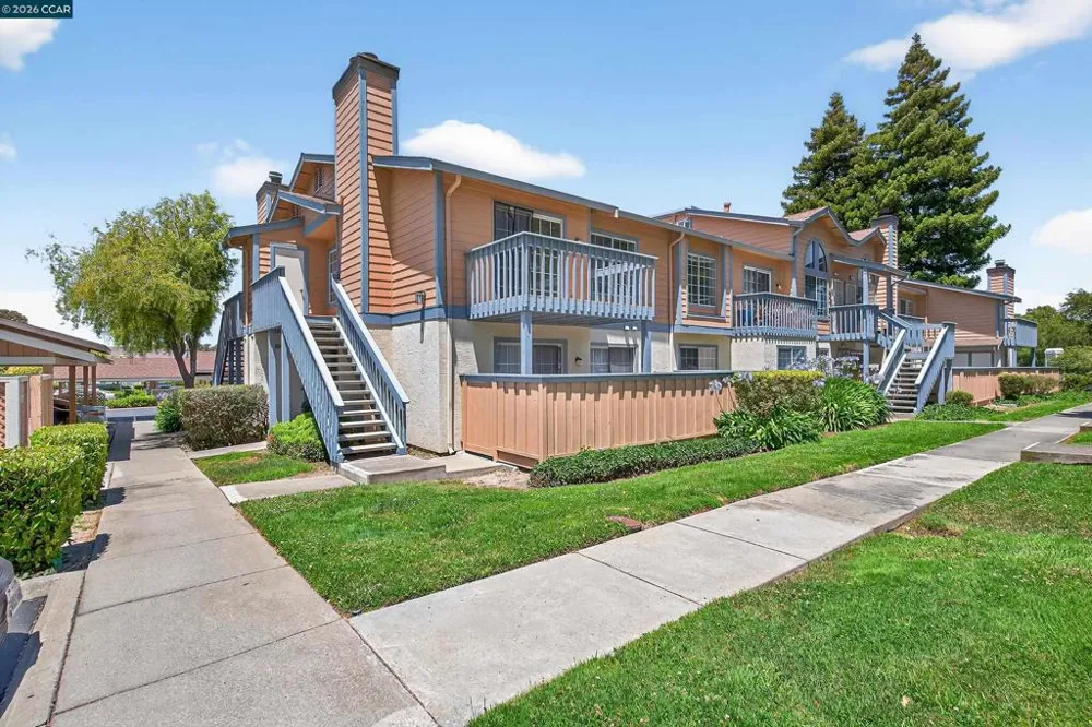 15 Glenwood Hercules, CA 94547