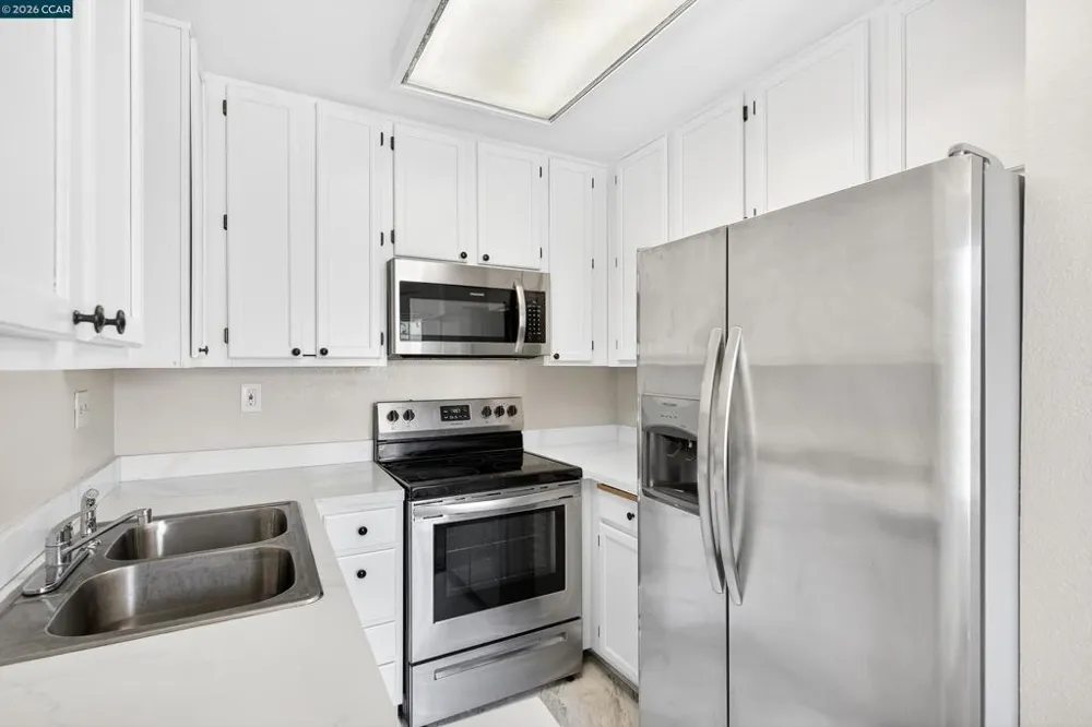 15 Glenwood Hercules, CA 94547