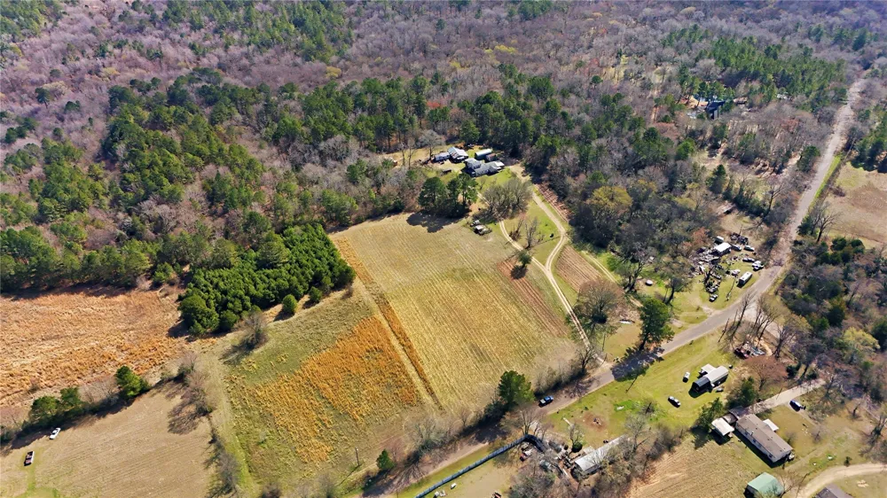 20524 County Road 4129 Lindale, TX 75771