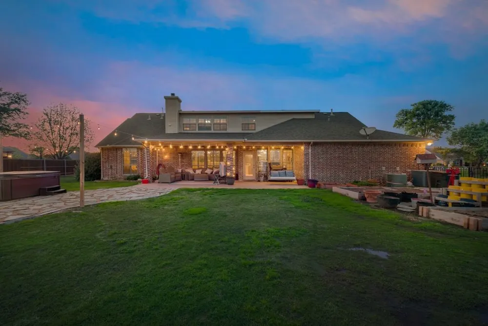 18176 Langford Lane Talty, TX 75126