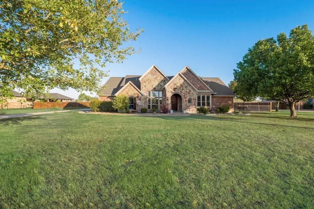 18176 Langford Lane Talty, TX 75126