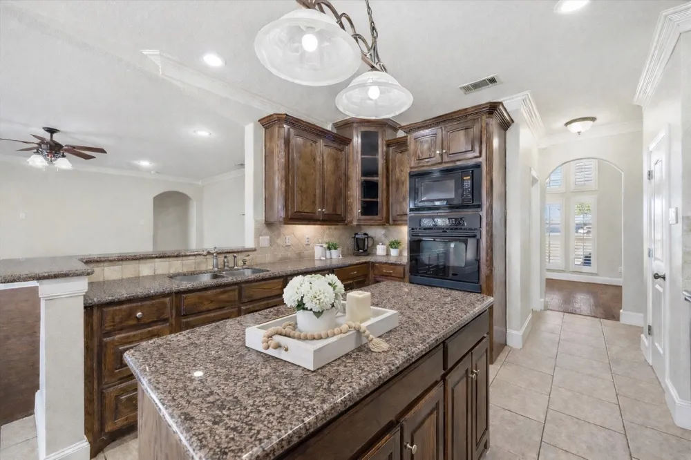 18176 Langford Lane Talty, TX 75126