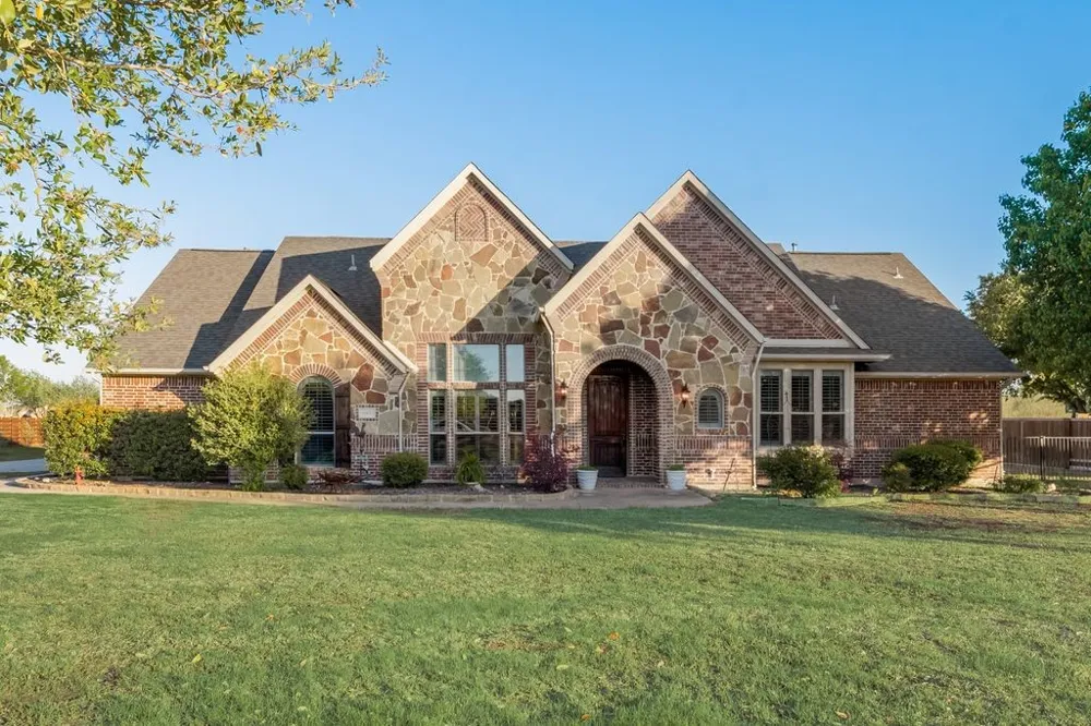 18176 Langford Lane Talty, TX 75126