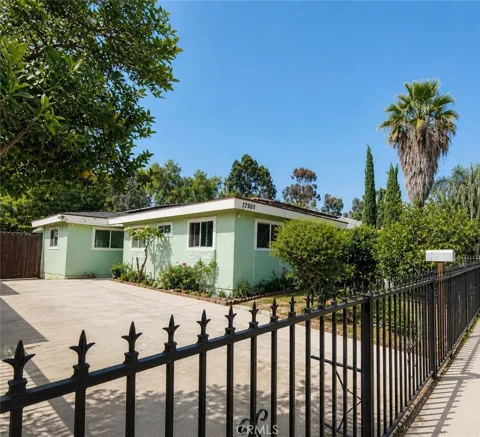 12905 Paxton