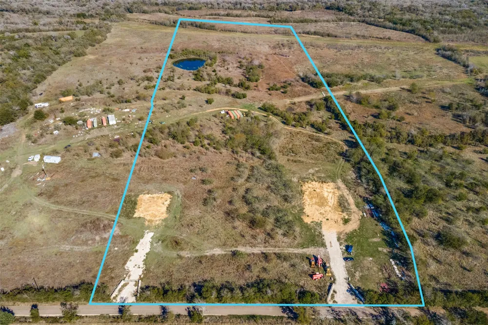430 Jackson Road Maypearl, TX 76064