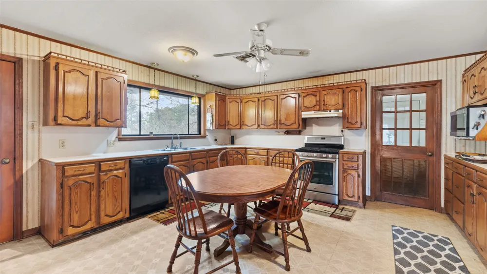 61 Kirby Trail Hosston, LA 71043