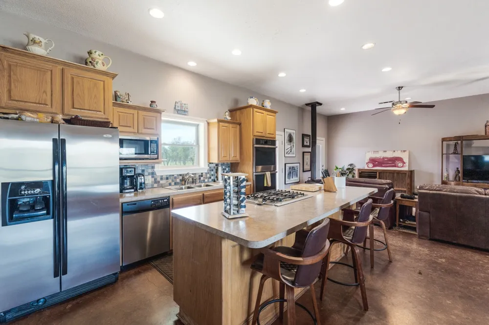 8089 Fm 580 E Kempner, TX 76539