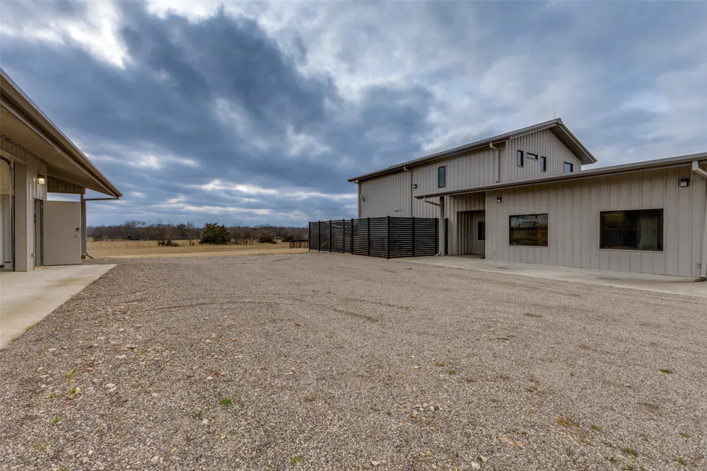 3025 Farm Road 900 W Saltillo, TX 75478
