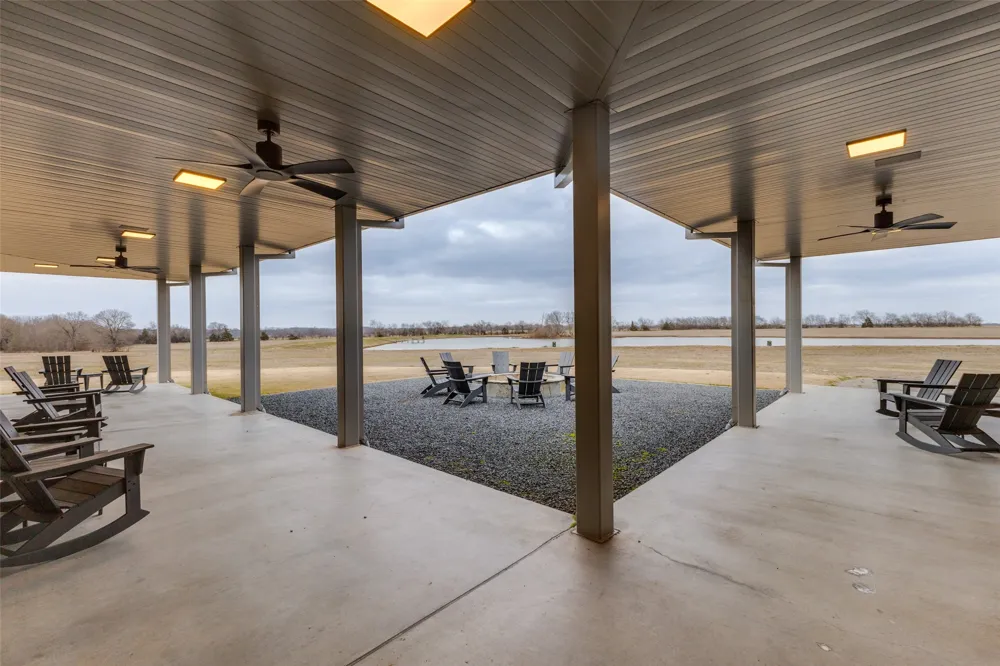 3025 Farm Road 900 W Saltillo, TX 75478