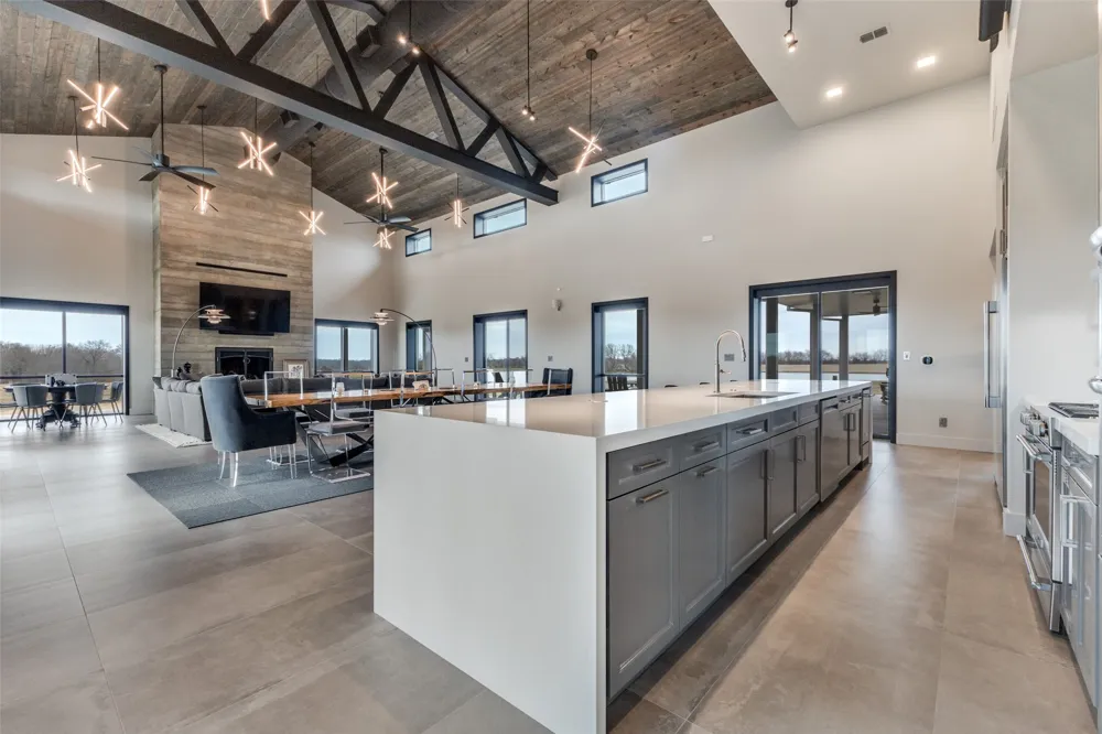3025 Farm Road 900 W Saltillo, TX 75478