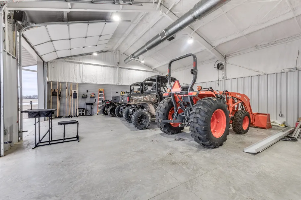 3025 Farm Road 900 W Saltillo, TX 75478