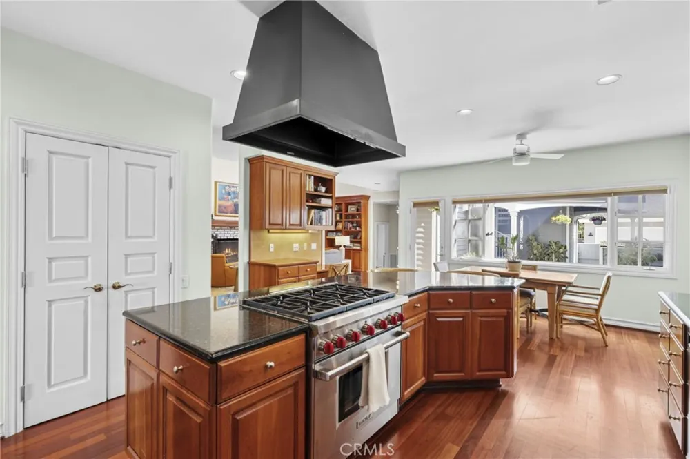 304 Marigold Corona del Mar, CA 92625