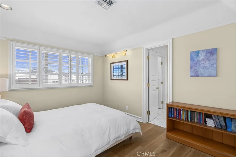 304 Marigold Corona del Mar, CA 92625