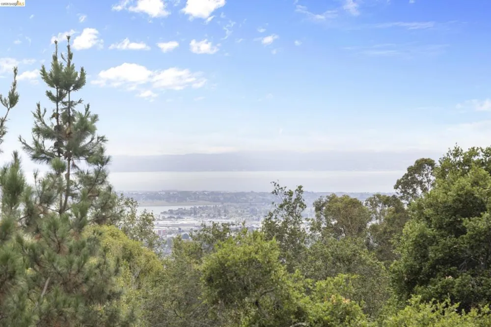 2745 Butters Drive Oakland, CA 94602