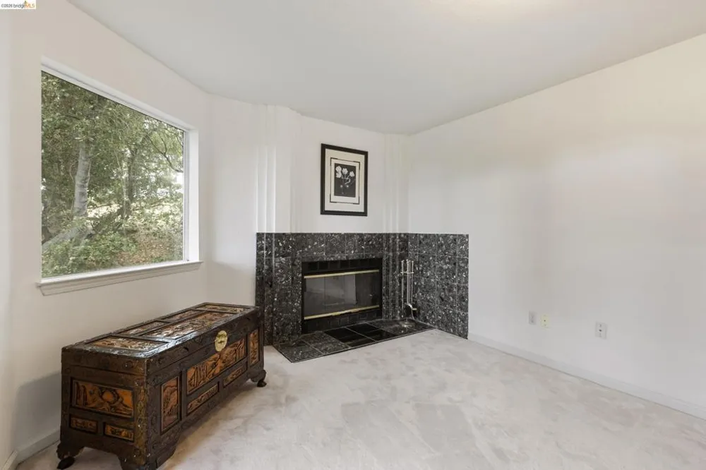 2745 Butters Drive Oakland, CA 94602