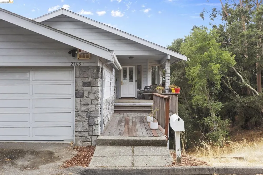 2745 Butters Drive Oakland, CA 94602
