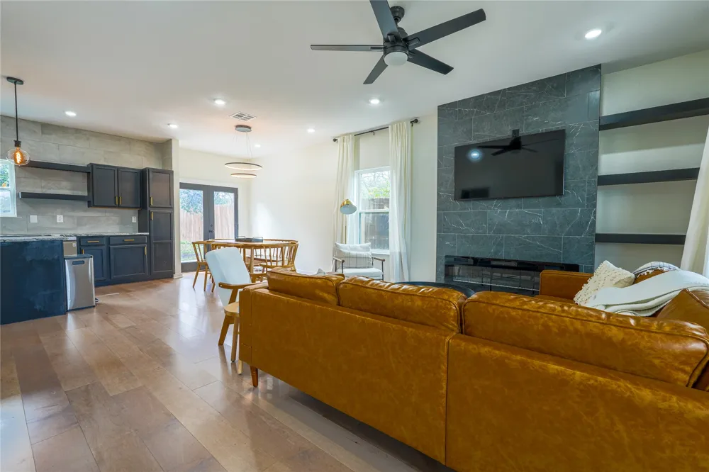 1904 17th Waco, TX 76707