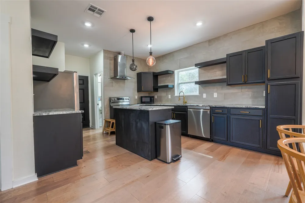 1904 17th Waco, TX 76707