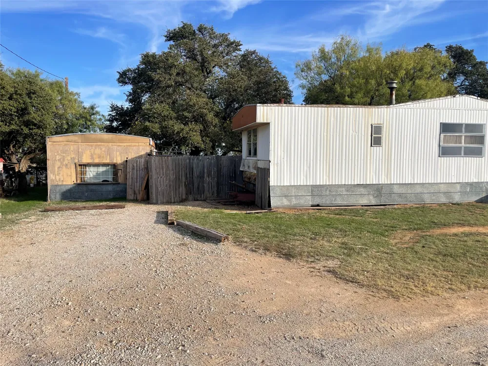 8210 Fm 2231 W Breckenridge, TX 76424