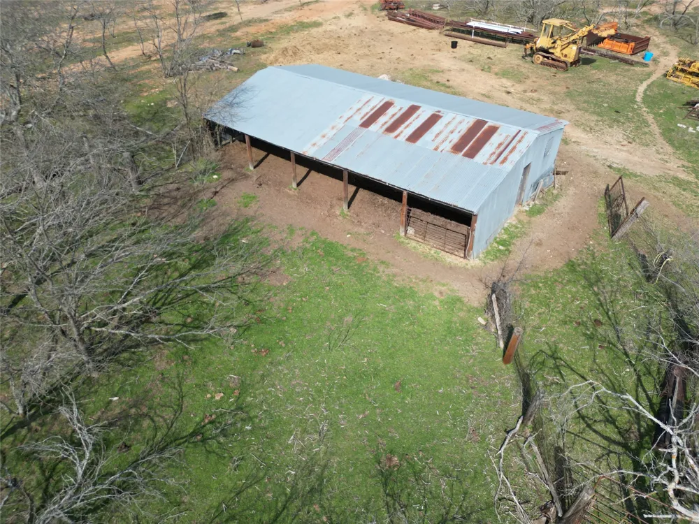 161 E Reno Road Reno, TX 76020