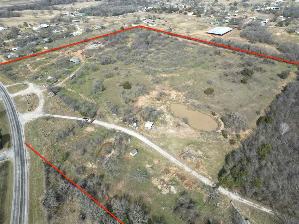 161 E Reno Road Reno, TX 76020