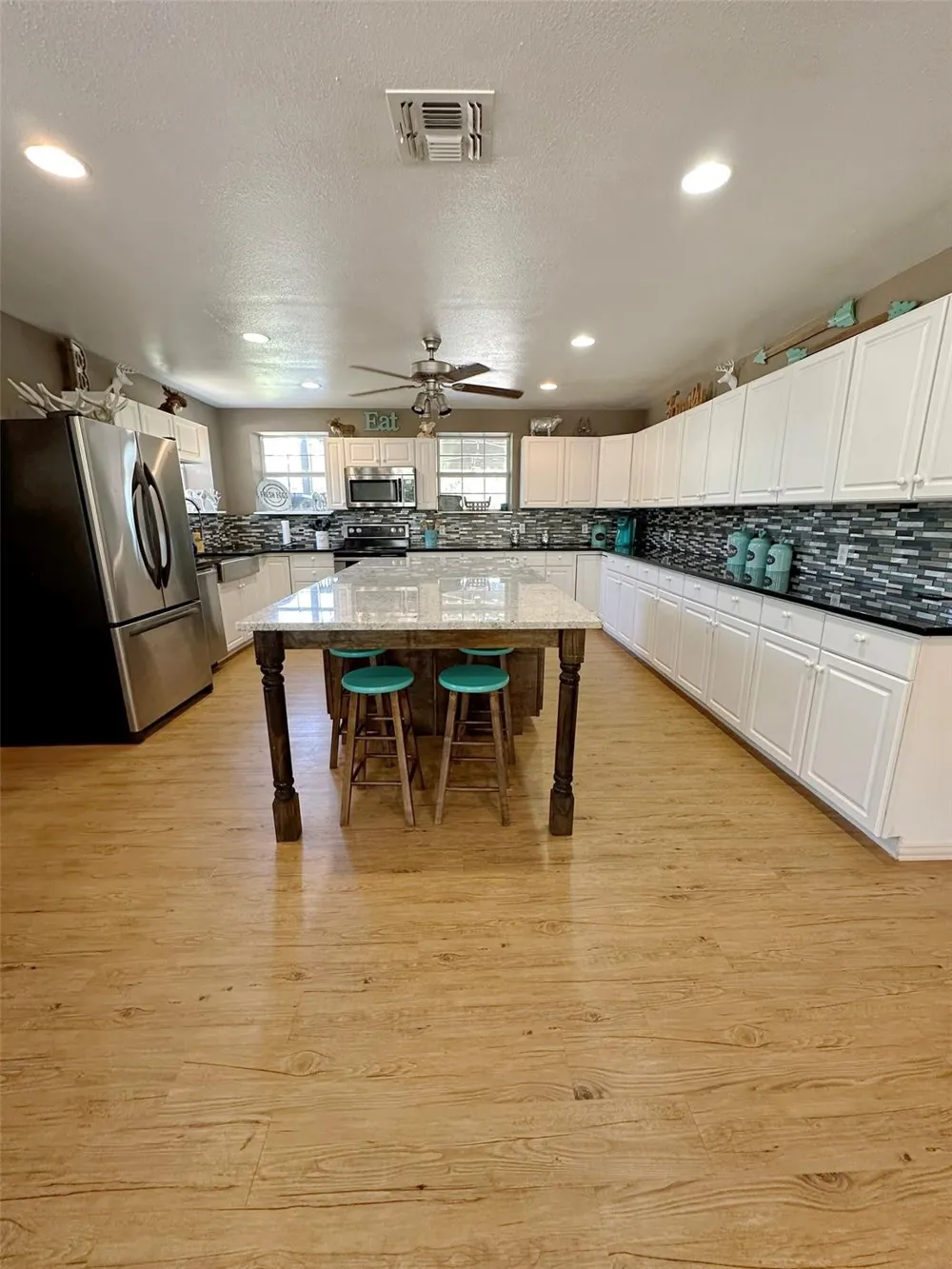 1990 Jim Harry Loop Sunset, TX 76270