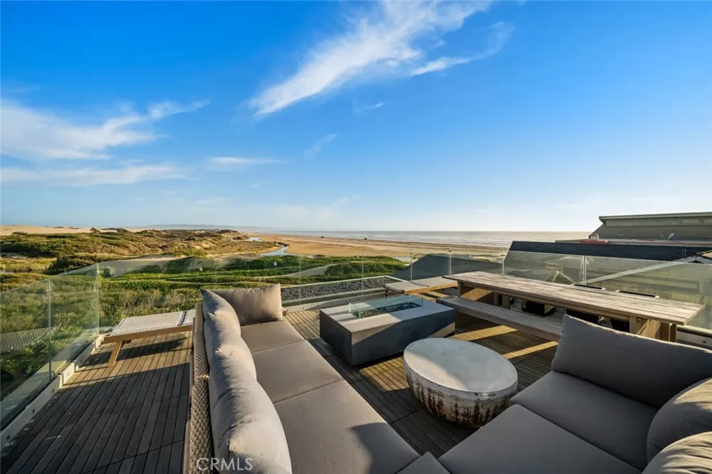1839 Strand Way Oceano, CA 93445