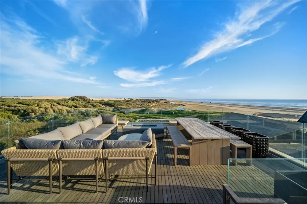 1839 Strand Way Oceano, CA 93445