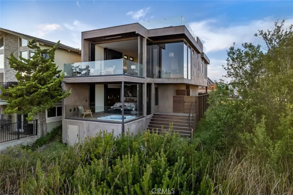 1839 Strand Way Oceano, CA 93445