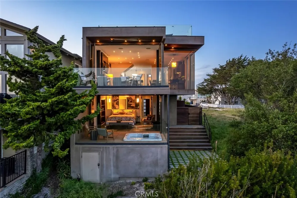 1839 Strand Way Oceano, CA 93445