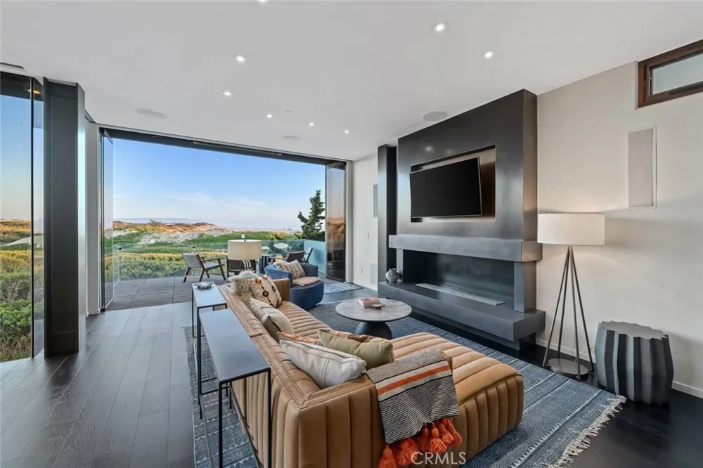 1839 Strand Way Oceano, CA 93445