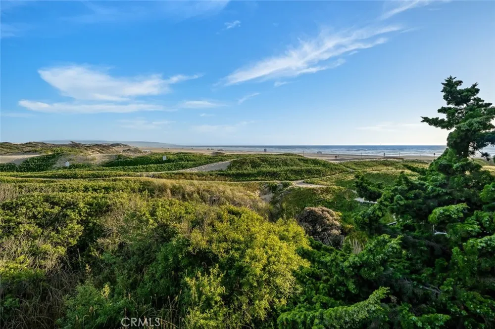 1839 Strand Way Oceano, CA 93445