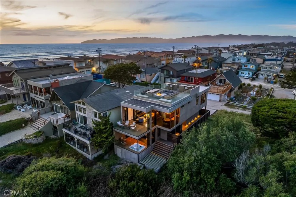 1839 Strand Way Oceano, CA 93445