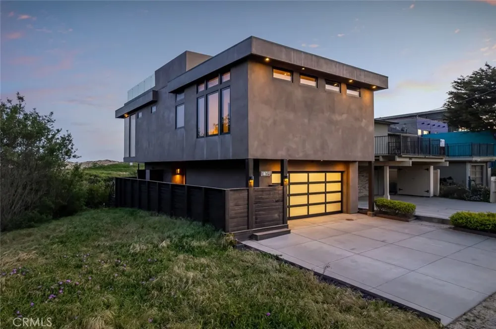 1839 Strand Way Oceano, CA 93445