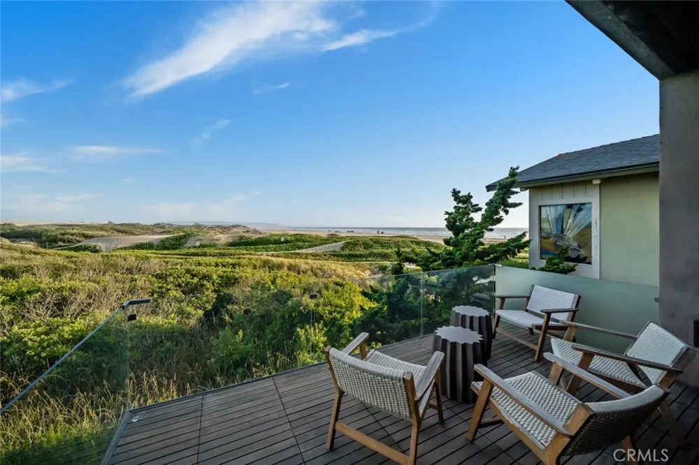 1839 Strand Way Oceano, CA 93445
