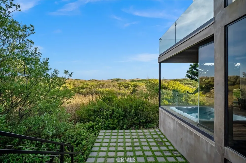 1839 Strand Way Oceano, CA 93445