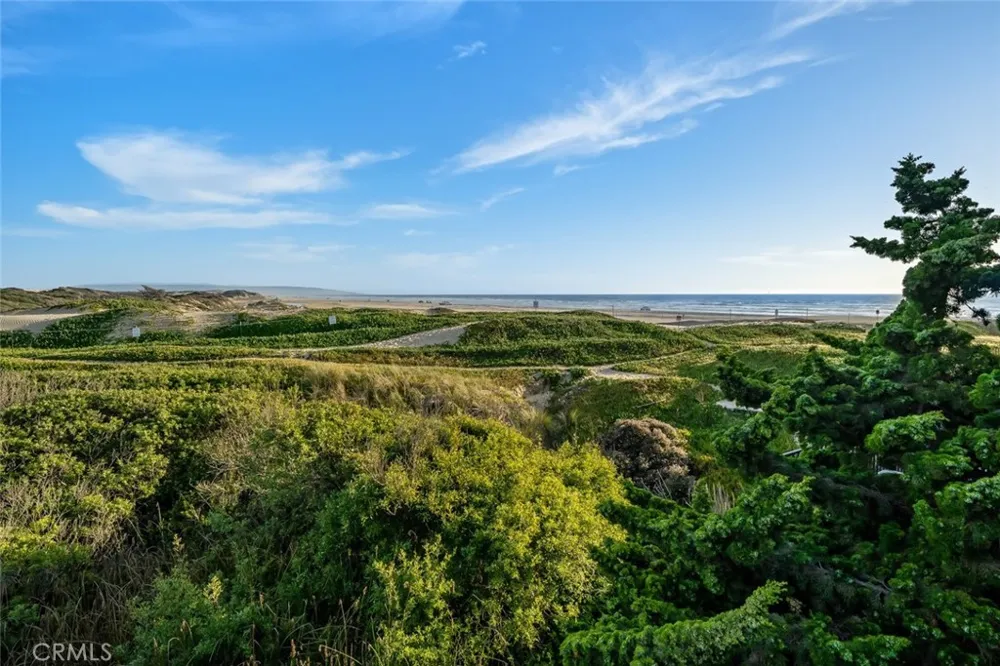 1839 Strand Way Oceano, CA 93445