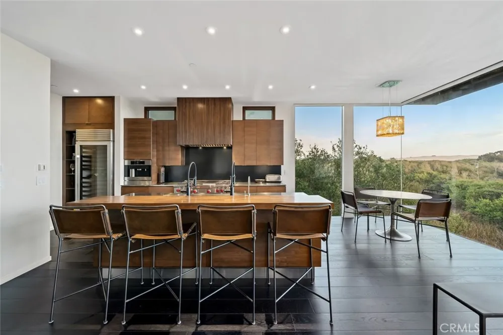 1839 Strand Way Oceano, CA 93445