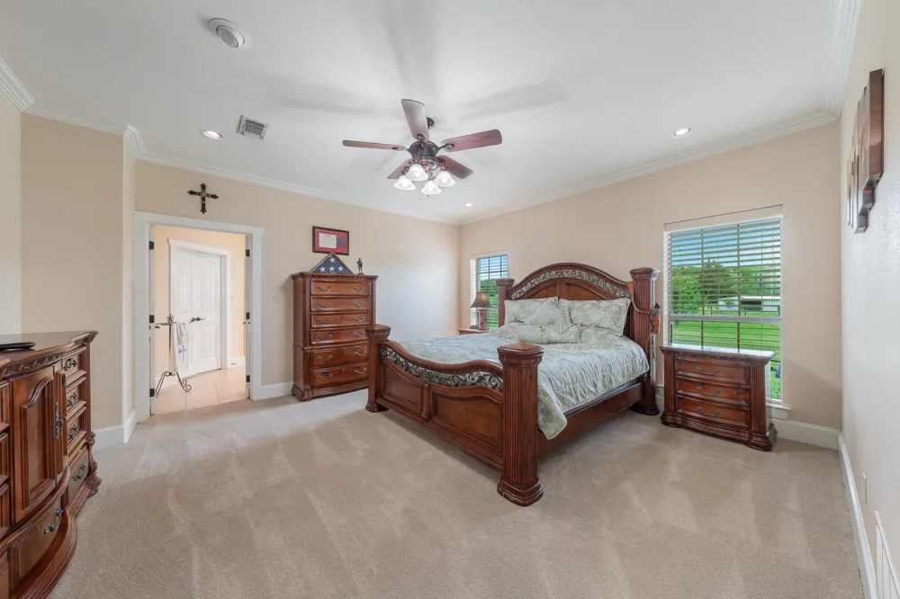 289 Blackjack Road Valley View, TX 76272